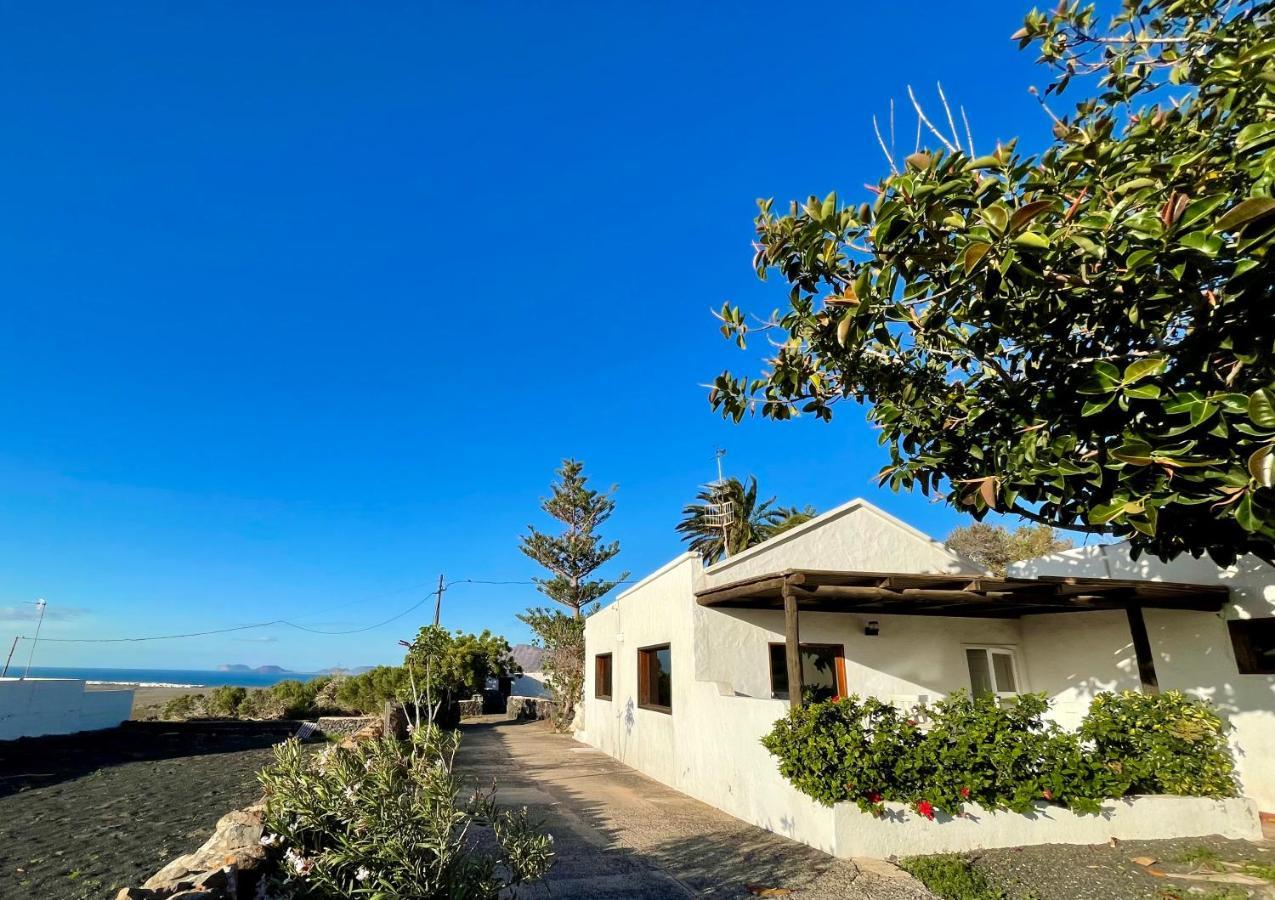 Casa Famara Villa Teguise  Exteriör bild