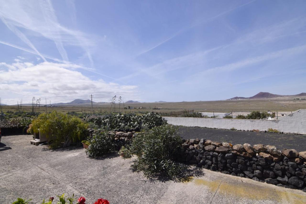 Casa Famara Villa Teguise  Exteriör bild